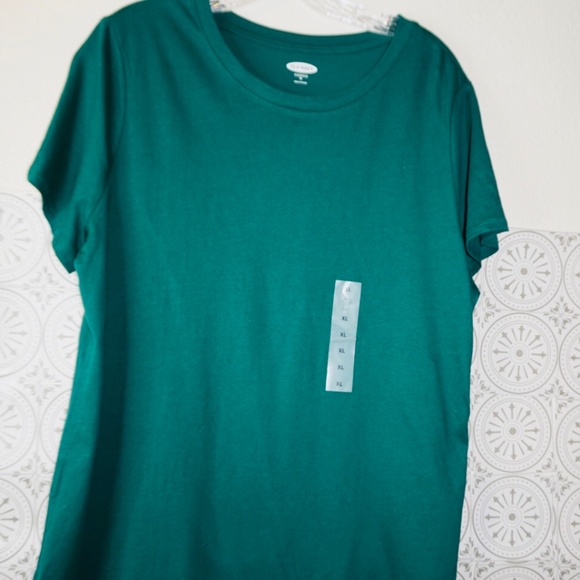 Old Navy Everywhere T-shirt - Picture 2 of 5